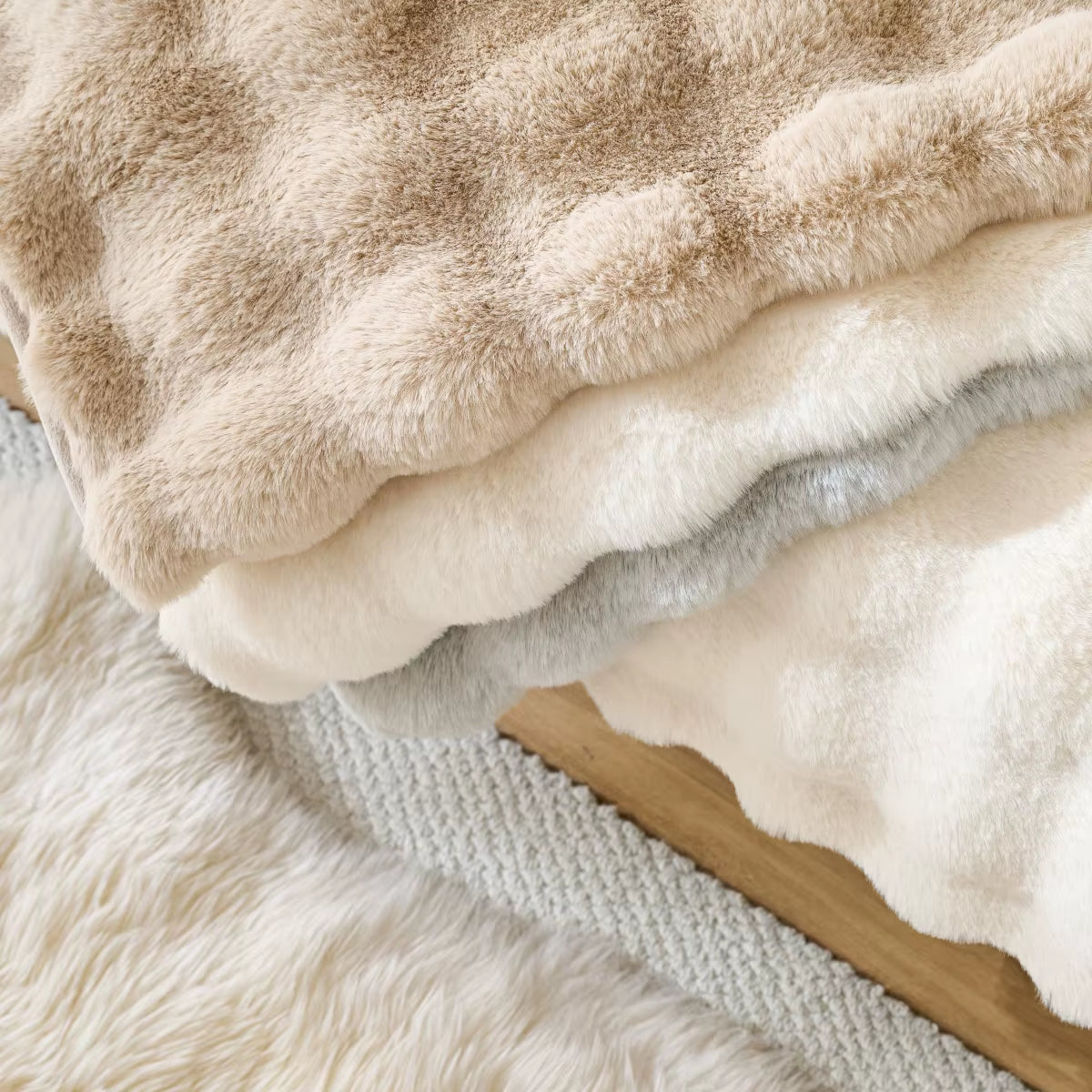 Thicken Imitation Rabbit Fur Plush Sofa Slipcover Non-Slip Soft Sofa Towel Couch Cushion Cover for Living Room Modern Home Decor