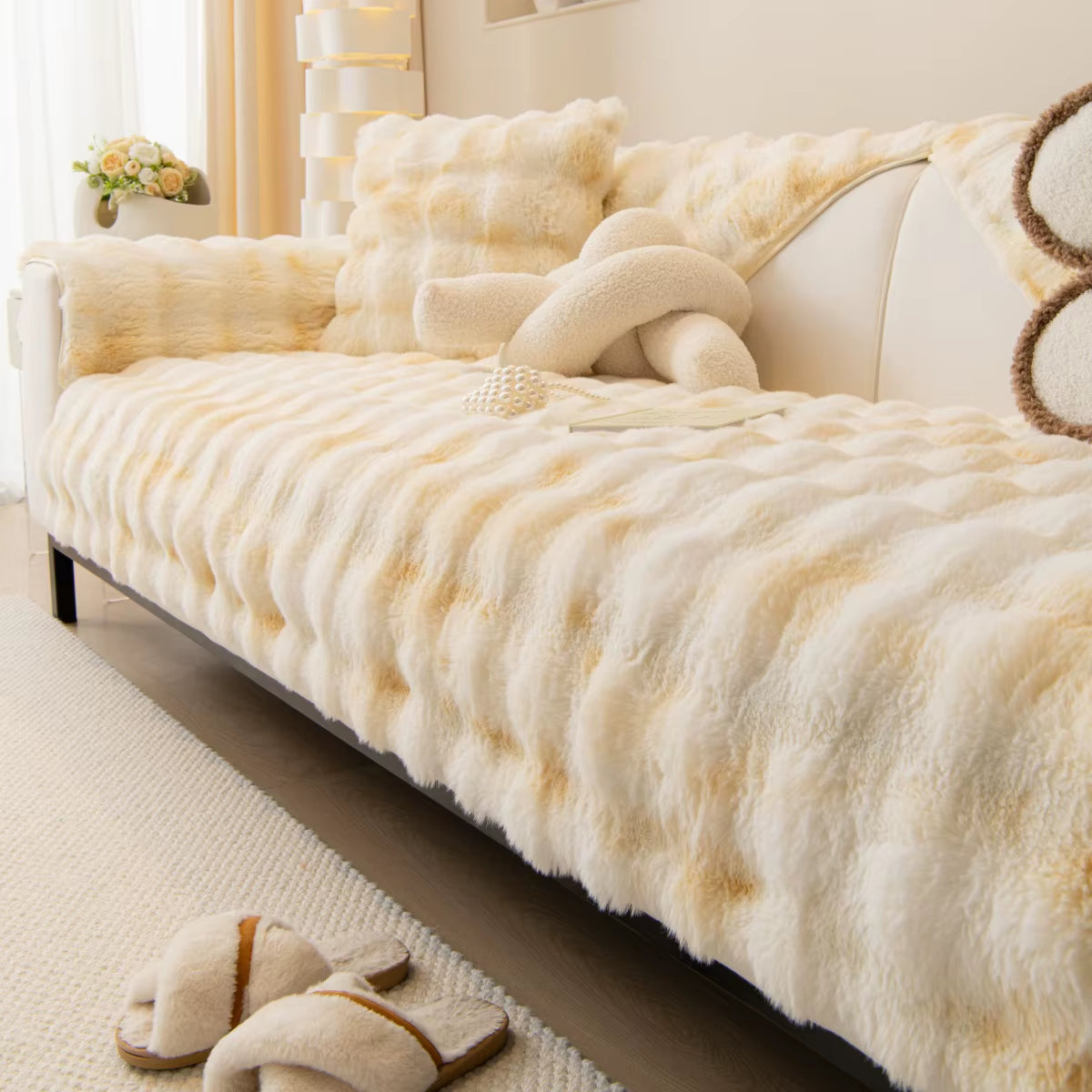 Thicken Imitation Rabbit Fur Plush Sofa Slipcover Non-Slip Soft Sofa Towel Couch Cushion Cover for Living Room Modern Home Decor
