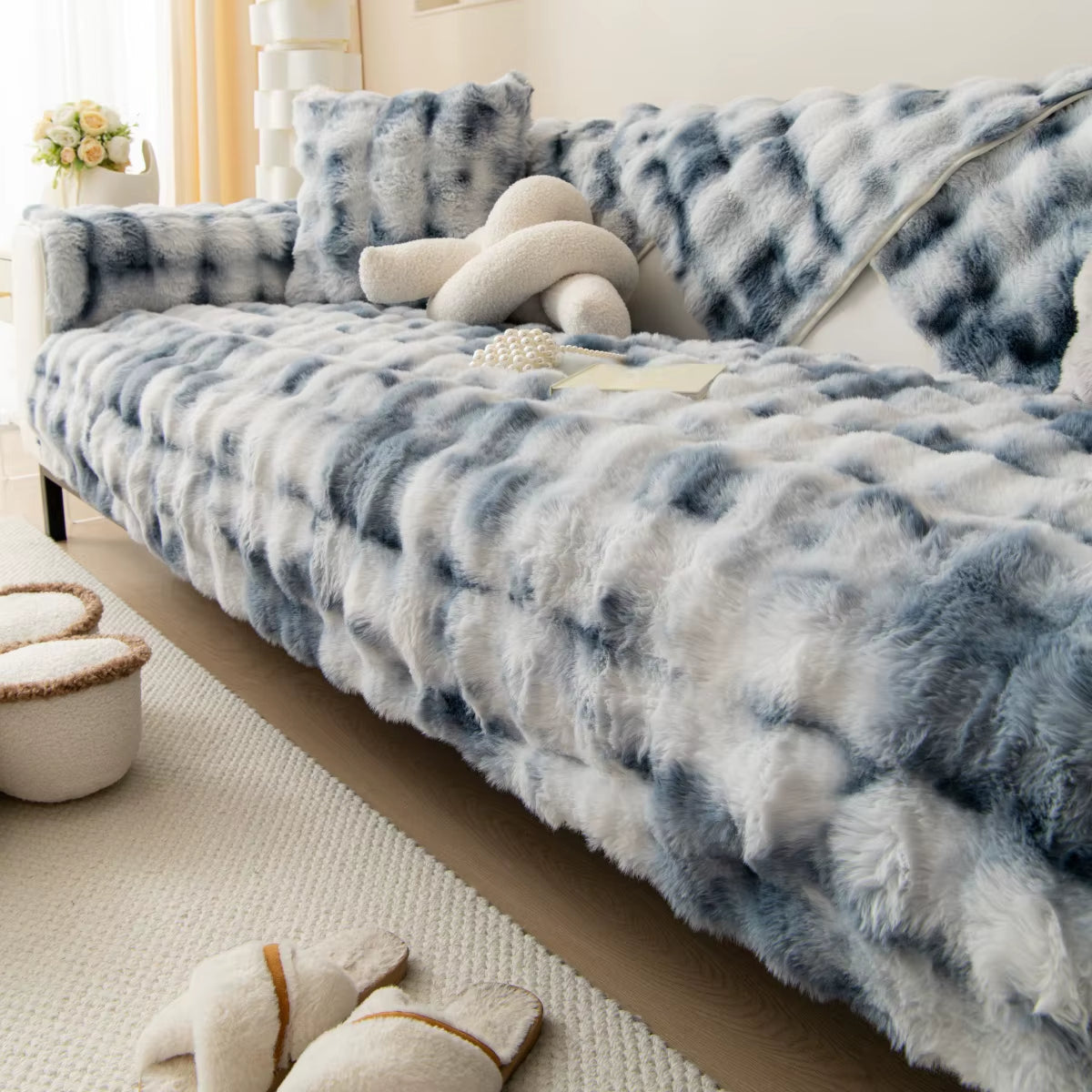 Thicken Imitation Rabbit Fur Plush Sofa Slipcover Non-Slip Soft Sofa Towel Couch Cushion Cover for Living Room Modern Home Decor